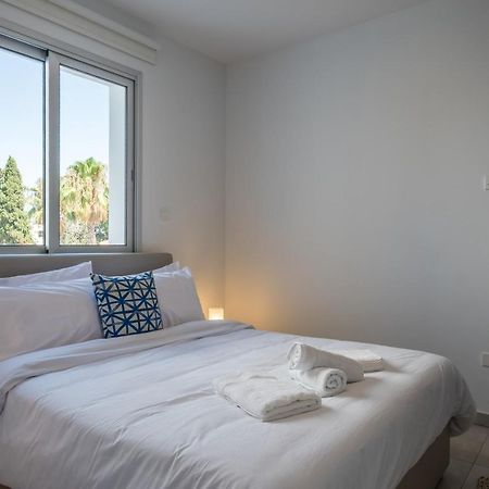 Solaar Apartments Faneromeni Larnaca Esterno foto