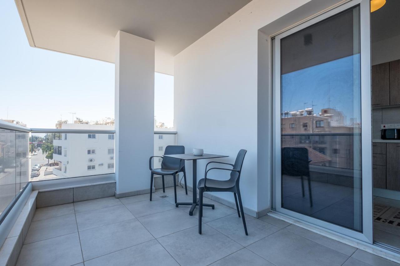 Solaar Apartments Faneromeni Larnaca Esterno foto