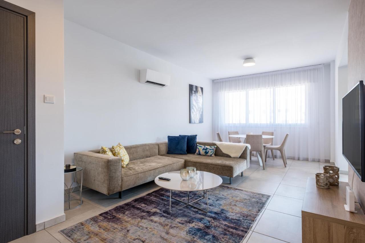 Solaar Apartments Faneromeni Larnaca Esterno foto