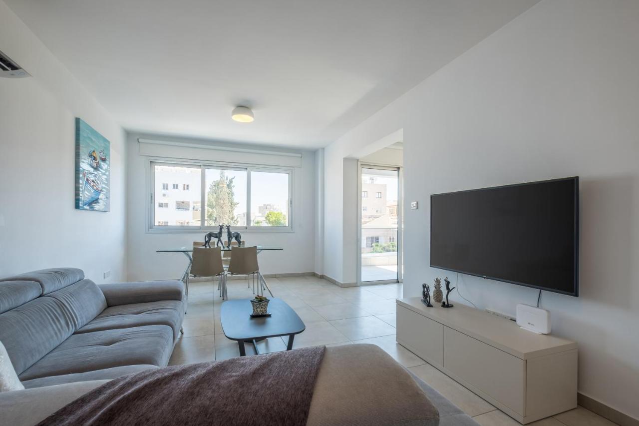 Solaar Apartments Faneromeni Larnaca Esterno foto