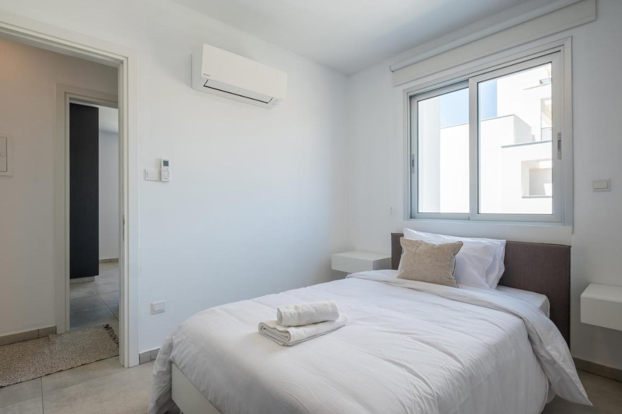 Solaar Apartments Faneromeni Larnaca Esterno foto