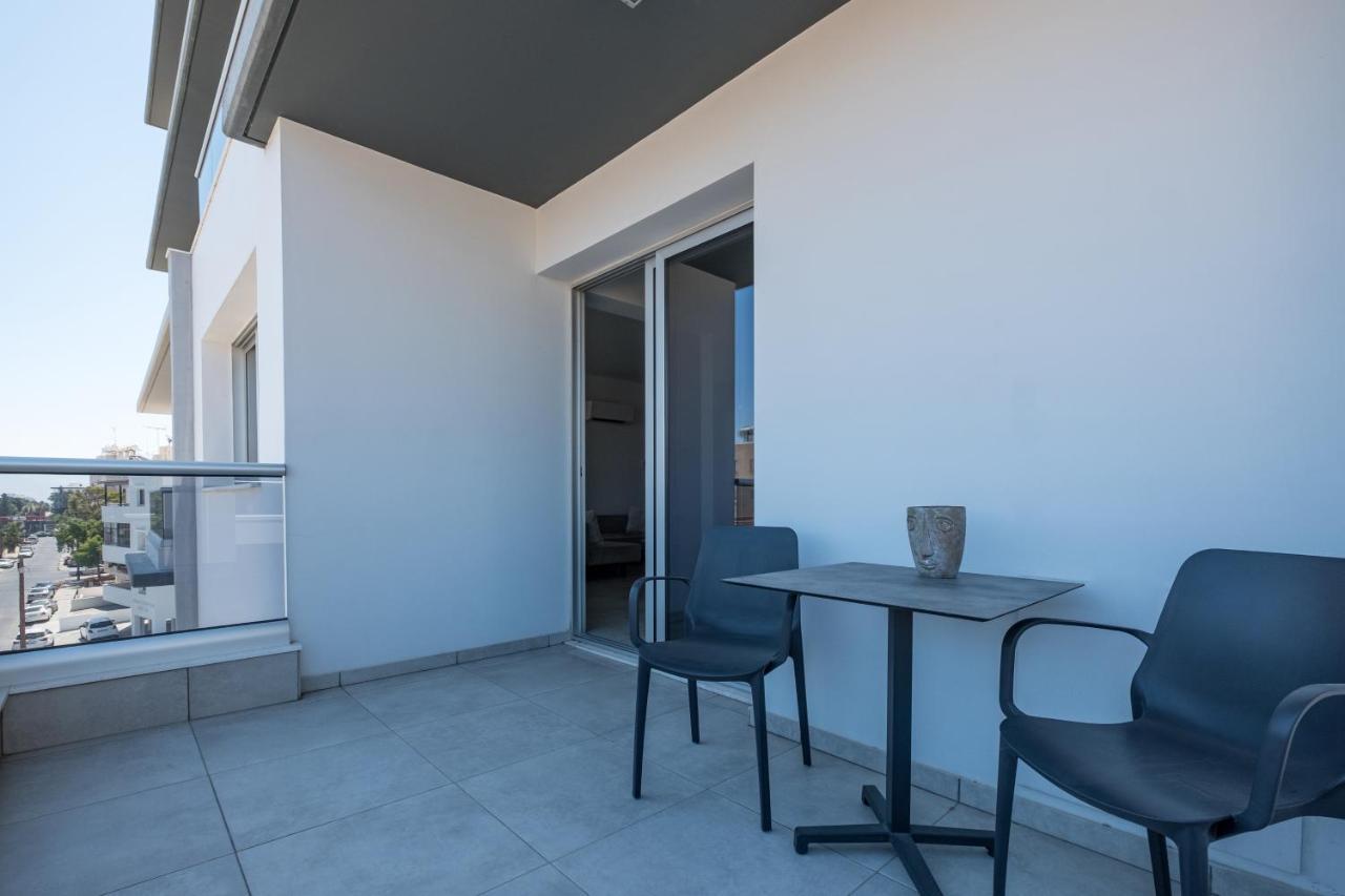Solaar Apartments Faneromeni Larnaca Esterno foto